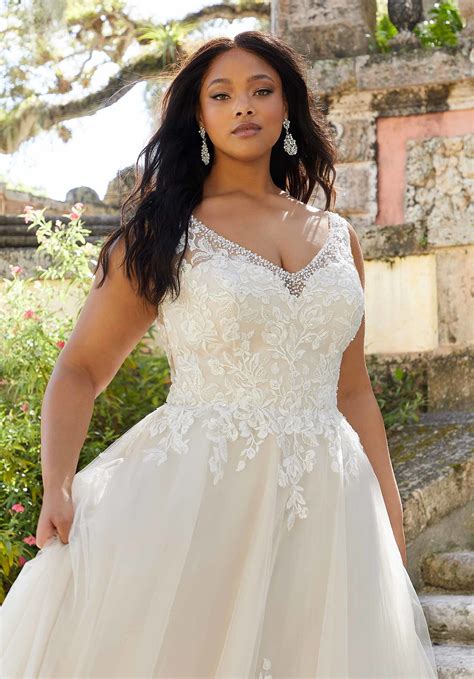 Plus Size Wedding Dresses Images