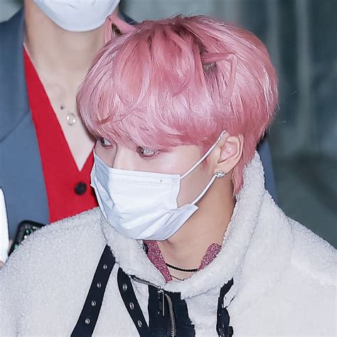 Rence On Twitter Pink Haired Cat Ears Seonghwa 🌸 Ateezofficial