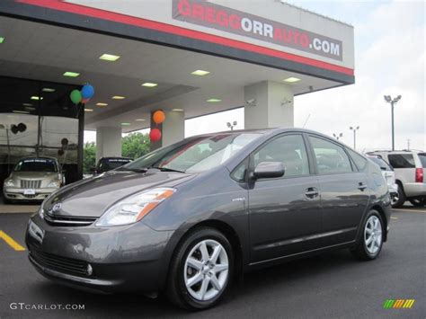 Magnetic Gray Metallic Toyota Prius Hybrid Touring Photo