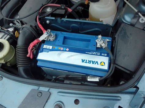 Аккумулятор родной умер — Renault Logan (1G), 1,6 л, 2010 года ...