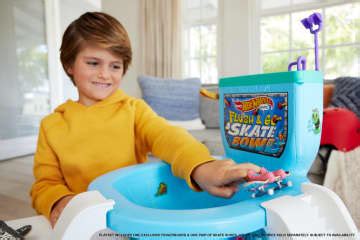 Hot Wheels Skate Flush Go Skate Bowl Mattel