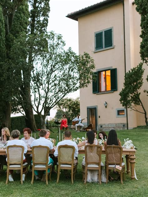 An intimate Tuscany wedding at dusk | Tuscany Real Weddings