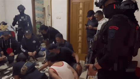 Polisi Gerebek Rumah Pembuatan Senjata Api Ilegal Di Sumedang