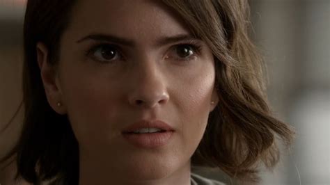 Malia Tate played by Shelley Hennig in 2024 | Malia tate, Shelley hennig, Malia