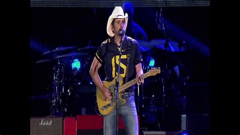 Brad Paisley Perfect Storm Country Legend Brad Paisley Performs At