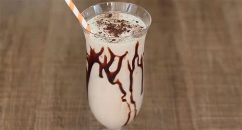 Milkshake de Ovomaltine em casa aprenda a versão mais gostosa que a do