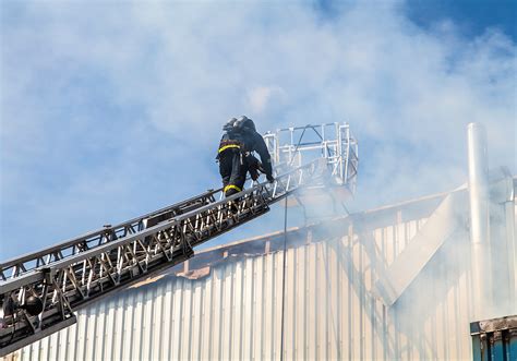 Photovoltaik Brandschutz Darauf Kommt Es An Energieversum Gmbh And Co Kg