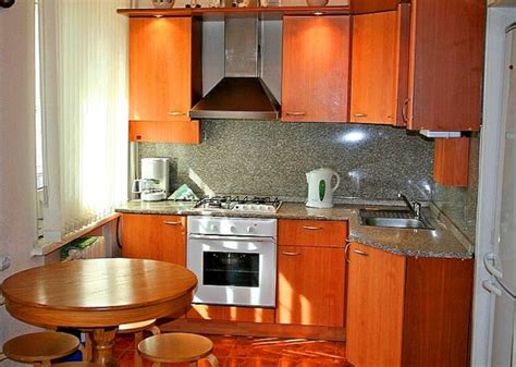 Угловая кухня - красиво, удобно, функционально