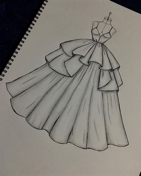 Desenho Vestido Caderno De Croquis De Moda Desenhos De Estilistas