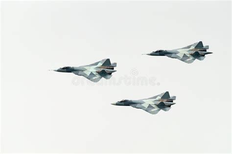 El Azul Del Prototipo Pak Fa De Sukhoi T Es Una Caza A Reacci N