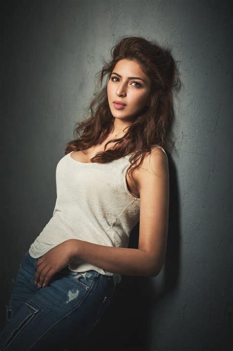 Hot Sexy Ishika Taneja Bikini Pics