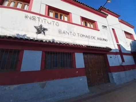 Instituto Sao Tomas De Aquino - Instituto Santo Tomás De Aquino - Escuelas y Universidades