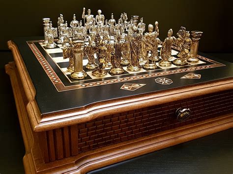 Шахматы подарочные "Цитадель" венге антик купить в Москве низкая цена.
