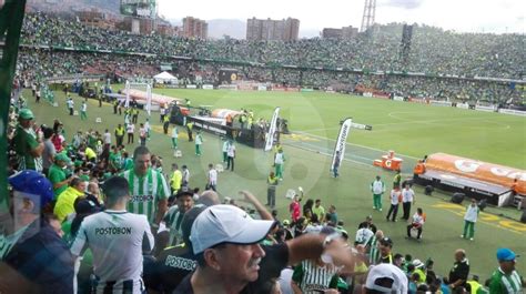 Hinchas De Atlético Nacional Le Madrugaron A La Final