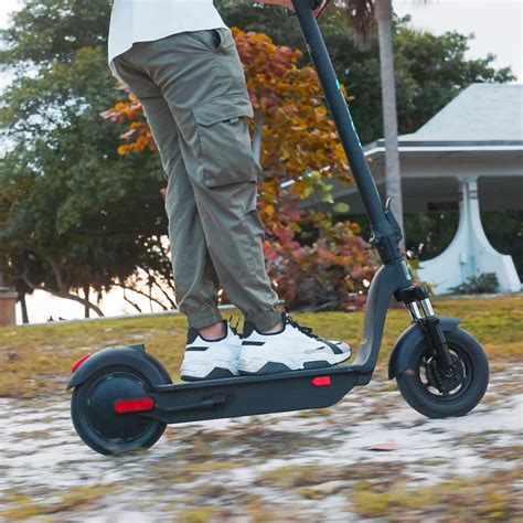 SmooSat MAX Electric Scooter Adults 500W Powerful Brushless Motor 18