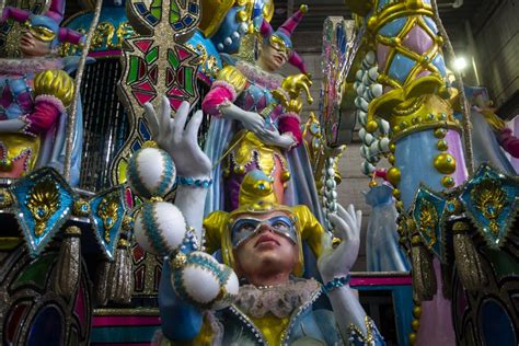 Carnaval Evo Paulo Barros Leva Festa De Celebra Es Religiosas