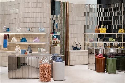 LOEWE Shop In Shop