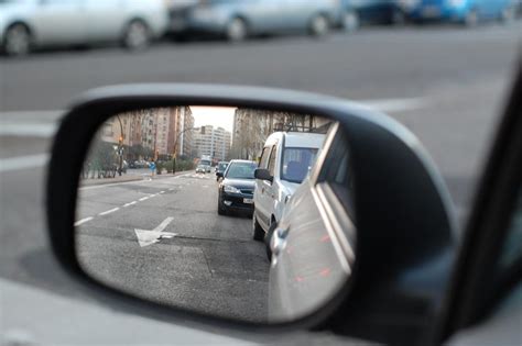 Estos Son Los Espejos Retrovisores Que La Dgt Te Obliga A Llevar En El