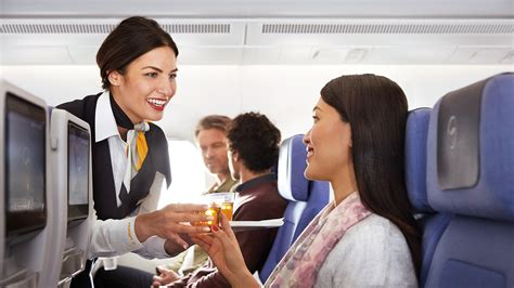 A Complete Guide To Lufthansa Cabin Crew Requirements In