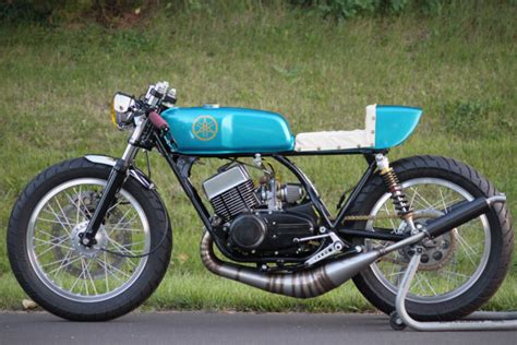 Race Bike For The Street Yamaha Rd350 Café Racer Bikebound