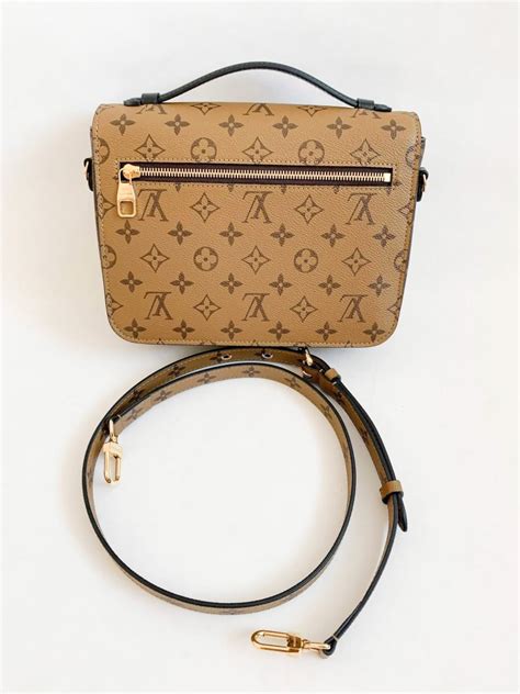 New Louis Vuitton Pochette Metis Monogram Canvas Handbag With Strapless