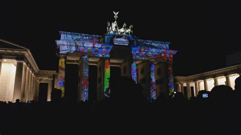 Licht Wetteifern Am Brandenburger Tor Bz Die Stimme Berlins