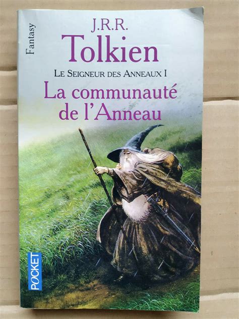 LIVRE J R R Tolkien Le seigneur des anneaux tome 1 la communauté de l