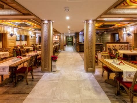 Hotele Restauracja Przy Kominq W Hotelu Gold Zakopane Woj