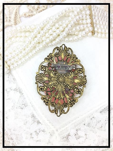 Pink Cameo Brooch, Vintage Oval Cameo Pin, Cameo Jewelry, Victorian ...