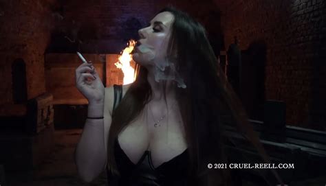 Cruel Reell Focus On My Lips Brunette Brunette Porn Xhamster