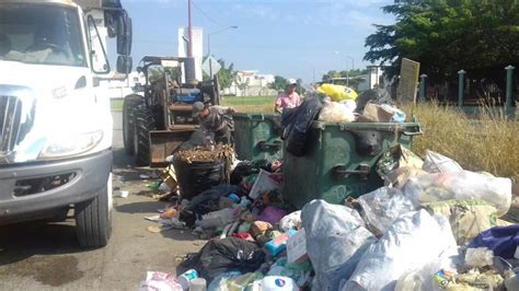 Foco de infección por tiradero de basura en el Infonavit Alarcón Luz