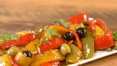 Peperoni In Agrodolce Con Le Olive Ricetta Facile E Gustosa Cookaround