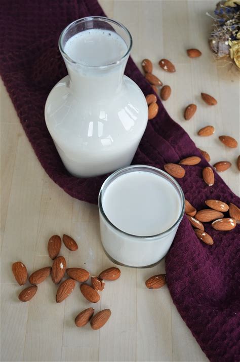 [VIDEO] How to Make Creamy Almond Milk