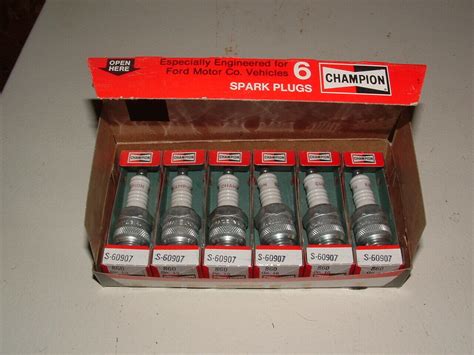 Vintage Nos Champion Spark Plugs Ebay