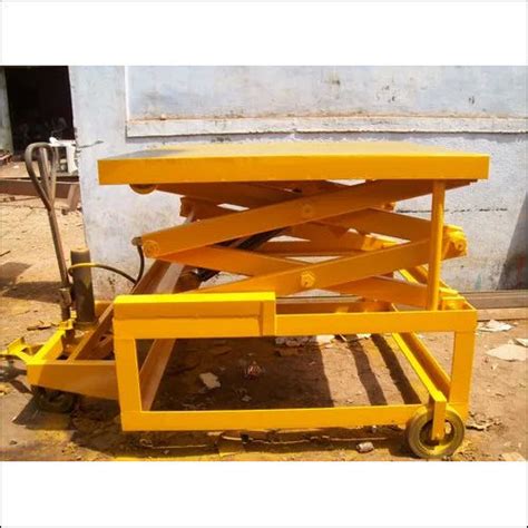 Hydraulic Scissor Lift Table at 55000.00 INR in Ahmedabad | Dk Enterprise