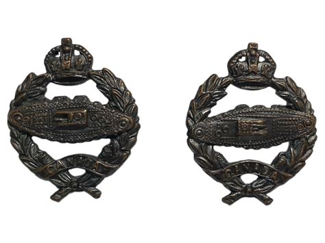 Canada Wwii Royal Canadian Armoured Corps Officers Collar Badge Pair