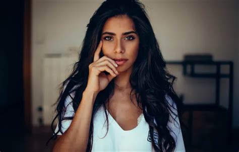 Wallpaper look portrait brunette Astrid for mobile and desktop section девушки resolution