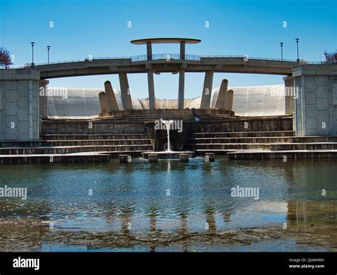 Lake Lenexa Dam Hi Res Stock Photography And Images Alamy