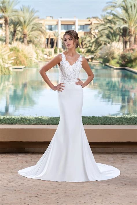 Modèle 242 28 Divina Sposa Mariée fr