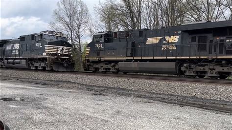 An Ultameetum Westbound Ns Intermodal Meets An Eastbound Ns Manifest