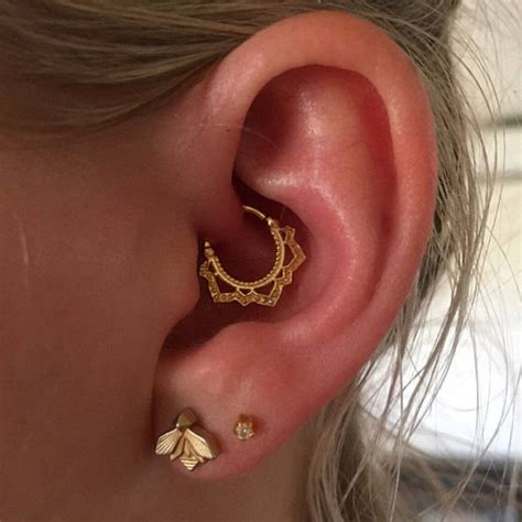 Lotus Oor Piercing Gouden Tragus Earring Helix Piercing Etsy