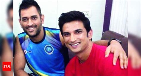 The Real Mahendra Singh Dhoni Meets The Reel Dhoni Sushant Singh