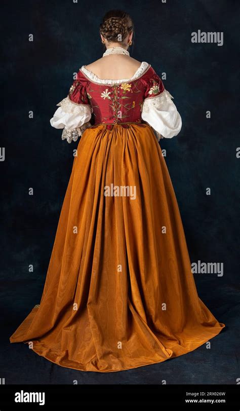 Lady Wearing Victorian Period Dress Hi Res Stock Photography And Images