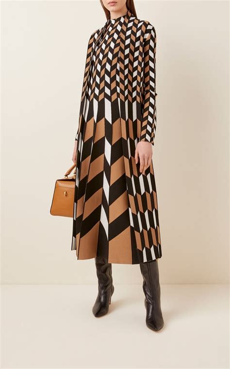 Womens Oscar De La Renta Pre Fall 2025 Collection Moda Operandi In