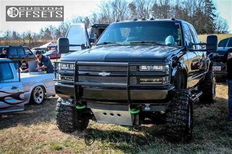 1997 Chevrolet K1500 Wheel Offset Aggressive 1 Outside Fender Lifted