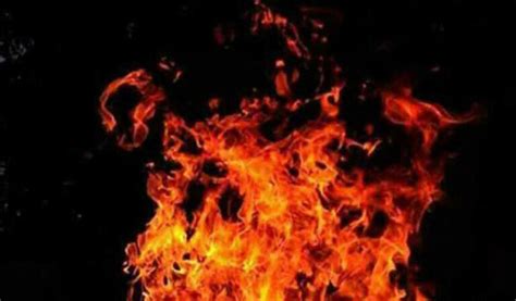 Hyderabad: Fire breaks out at Madina Road in Old City, no casualties-Telangana Today