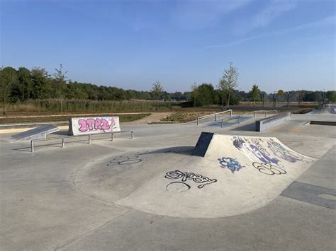 Clay Farm Skate Park © Mr Ignavy Geograph Britain And Ireland