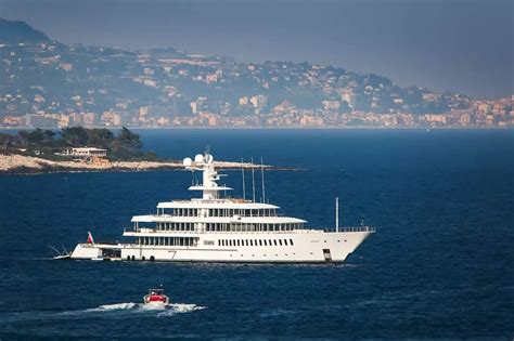 Yacht Fountainhead • Feadship • 2011 • Photos & Video