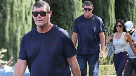 Billionaire James Packer Shows Off His Slimmed Down Figure After 33kg