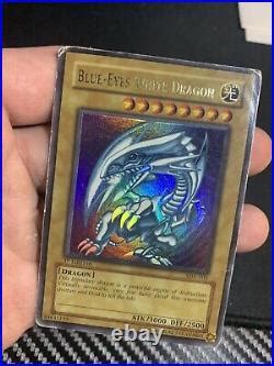 Blue Eyes White Dragon Ultra Rare Sdk St Edition Original English